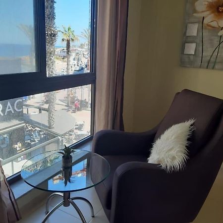 Lovely Two Bedroom Apartment セント・ポールズ・ベイ エクステリア 写真